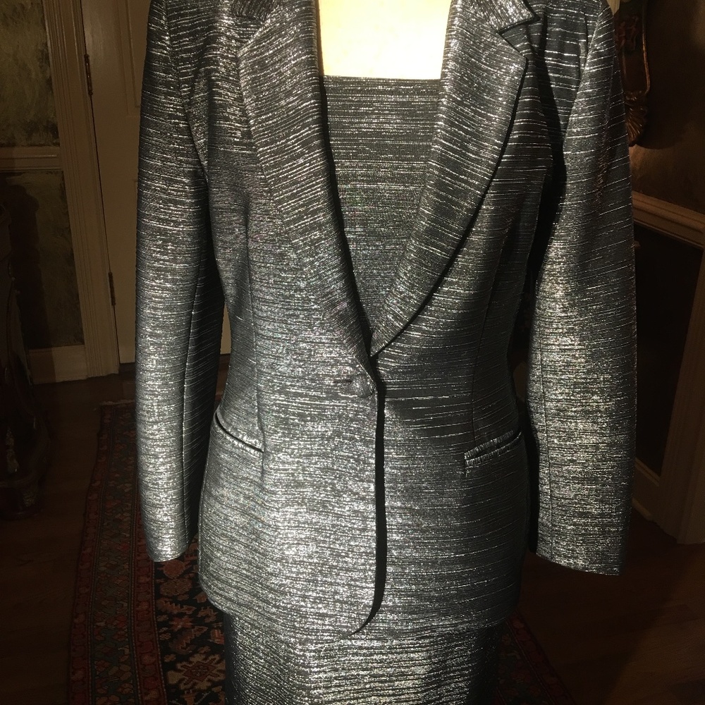 GLAMOURS 3 PIECE SUIT - SIZE 6